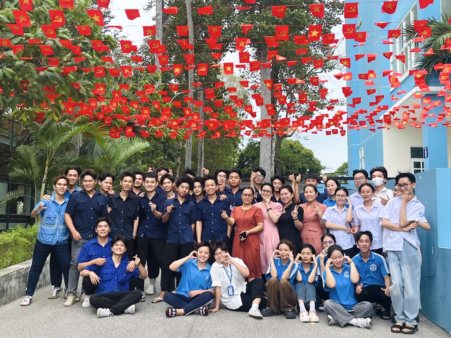  Sinh viên TDC viết tiếp câu chuyện hoà bình  - "Không gian Tự hào" tại Trường cao đẳng Công nghệ Thủ Đức 